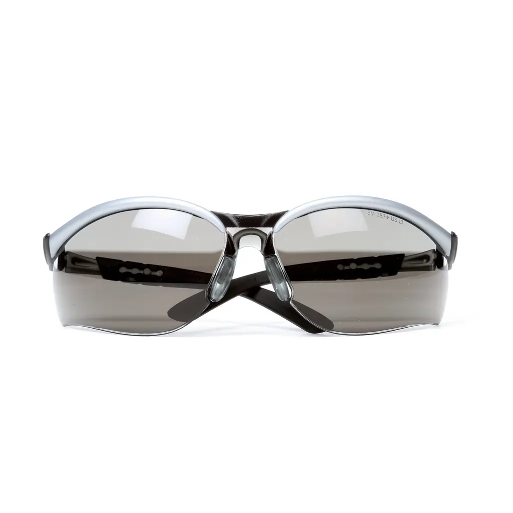 3M Industrial Safety 11381-00000-20 Silver Frame Gray Anti-Fog Lens Protective Eyewear 1