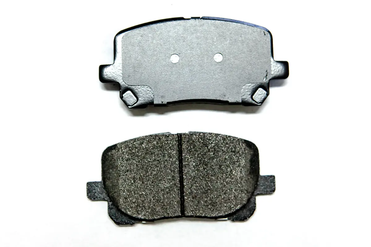Toyota Brake Pad Set - Front Pad ( Noah, Corolla, Ipsum, Matrix 2002 - Up ) 1