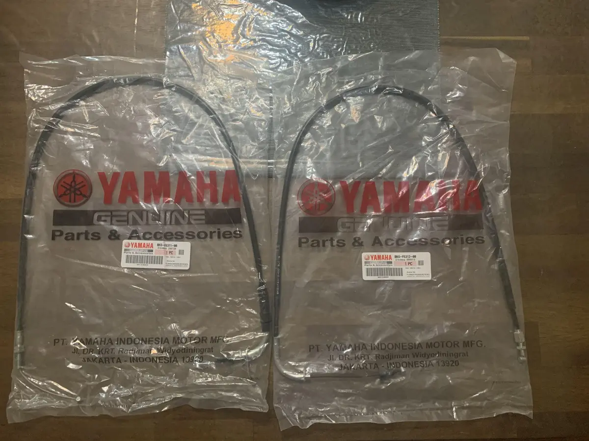 Yamaha R15 Throttle Cable Or Accelerator Cable 1