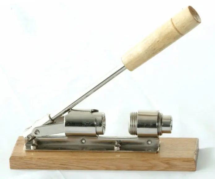 Duke's Easy Pecan And Nut Cracker Model 0100 1